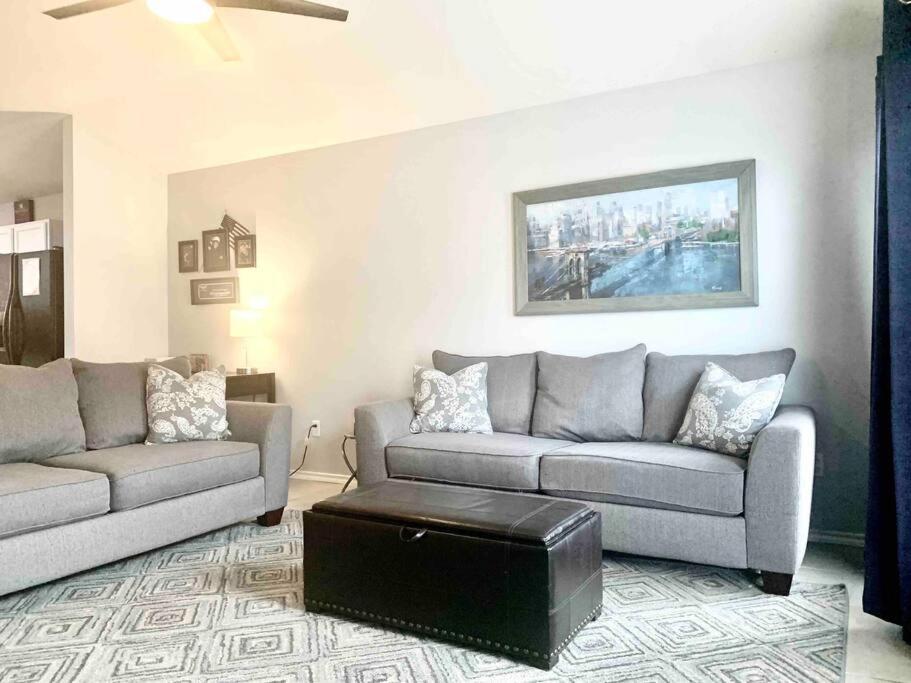 Modern Updates - Great Location - King Bed- Bmt San Antonio Exterior foto
